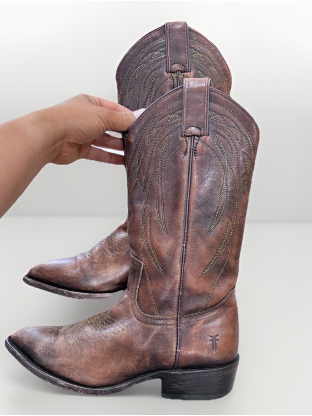Frye 77689 Billy Stitch Pull On Leather Cowboy Boots Brown women’s size 6.5B